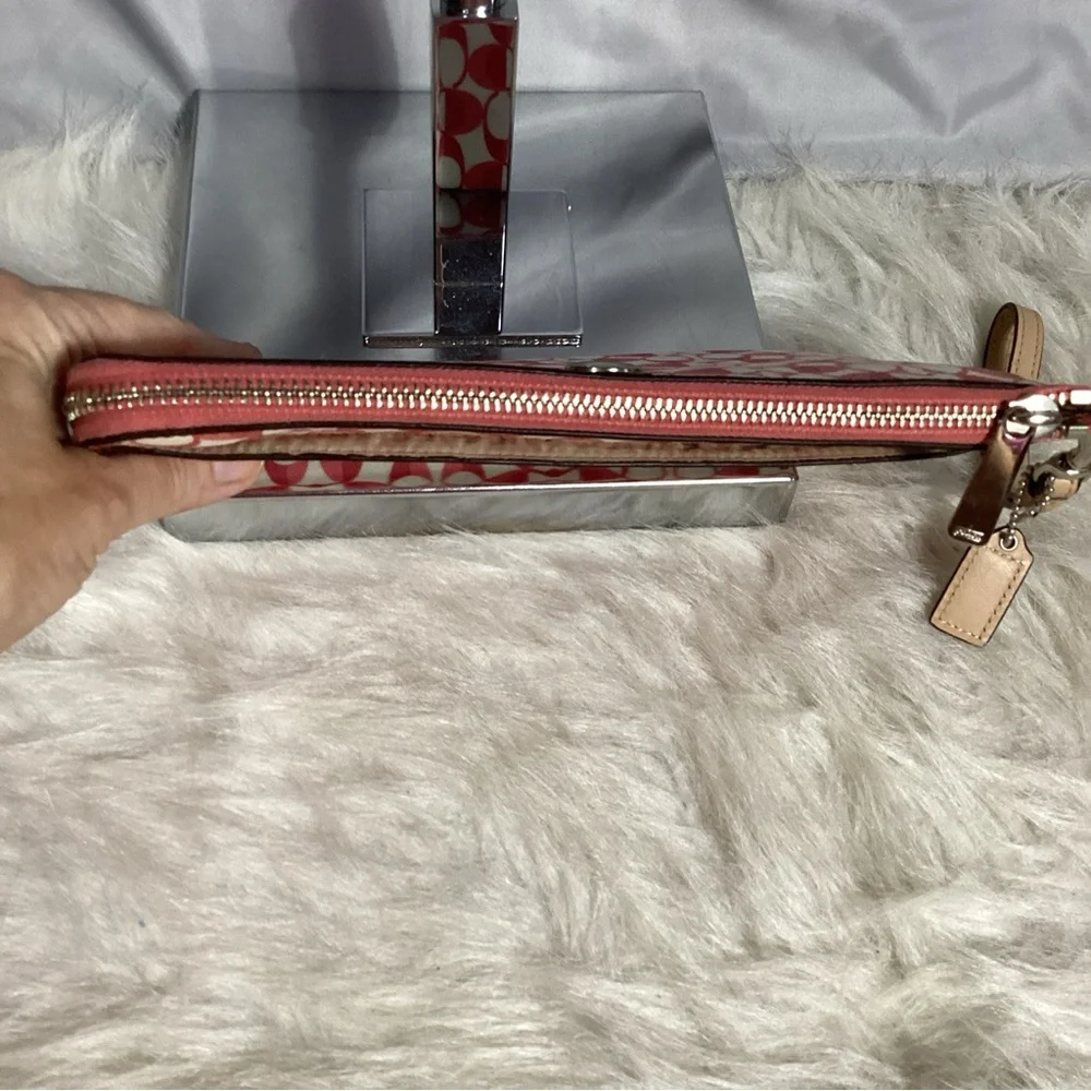 XL Coach Coated Canvas Sig C Wristlet Clutch Bag Phone Ready EUC